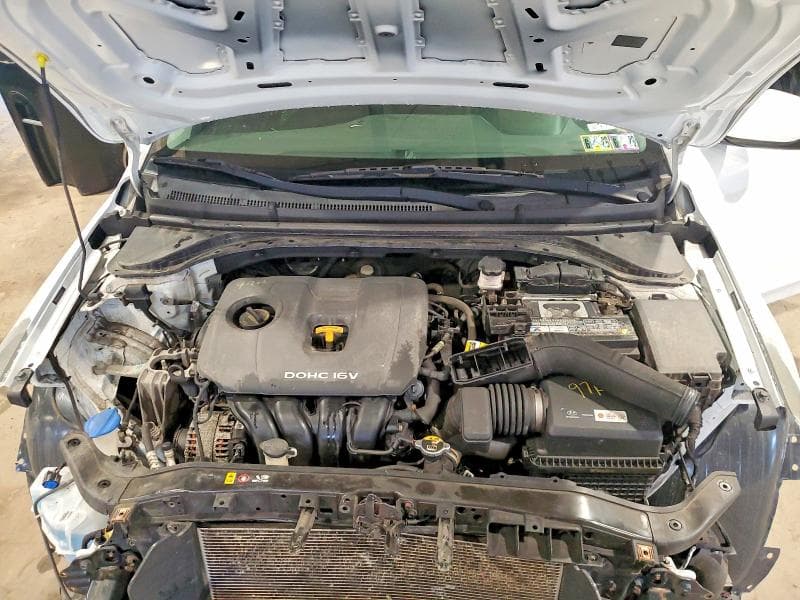 2018 HYUNDAI ELANTRA SEL 11