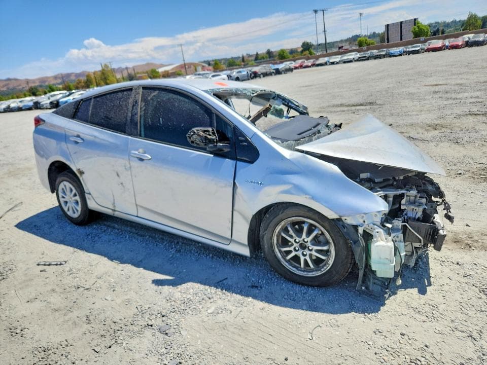 2020 TOYOTA PRIUS LE 4