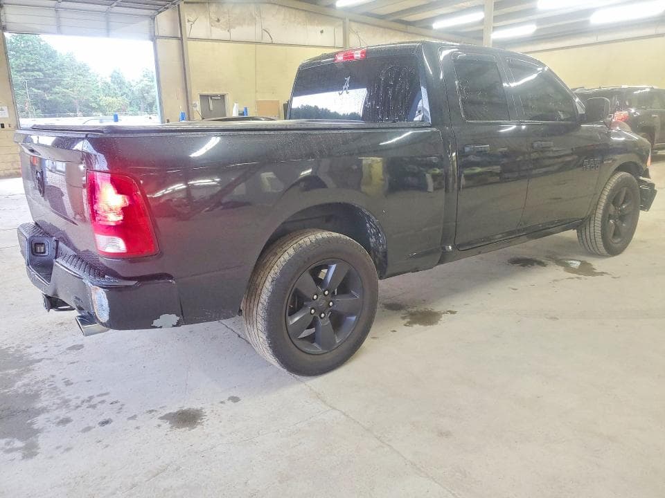 2017 RAM 1500 ST 3