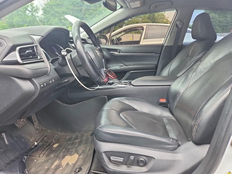 2020 TOYOTA CAMRY XLE 7