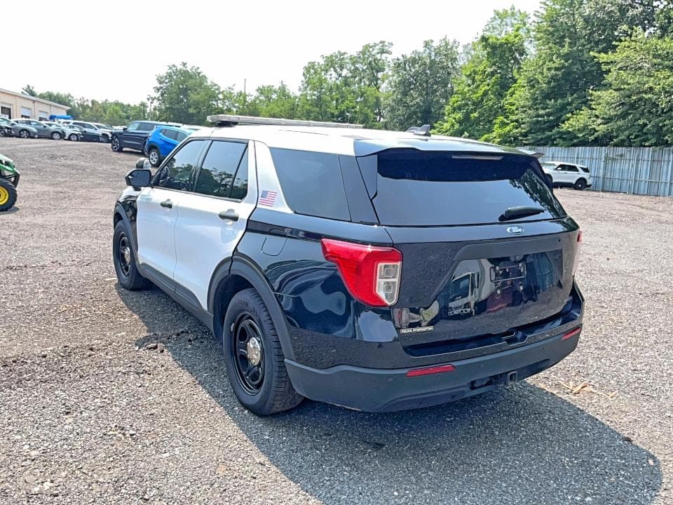 2022 FORD EXLPLORER 3