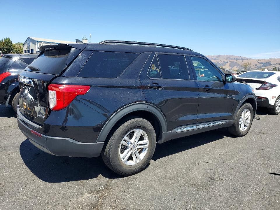 2023 FORD EXPLORER XLT 3