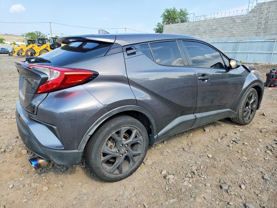 2018 TOYOTA C-HR XLE PREMIUM 3