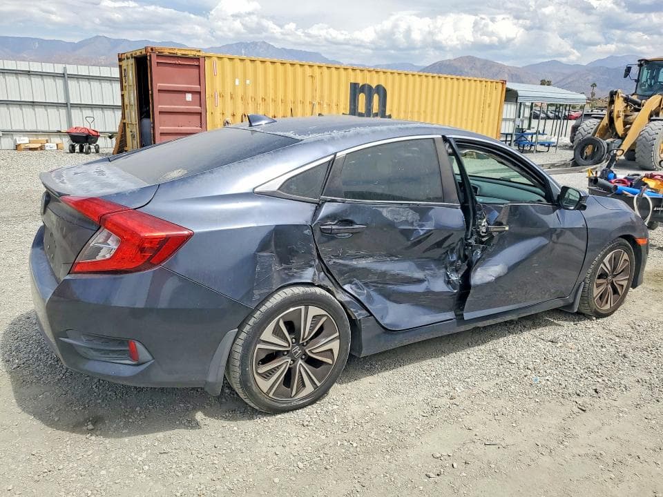 2017 HONDA CIVIC EX 3
