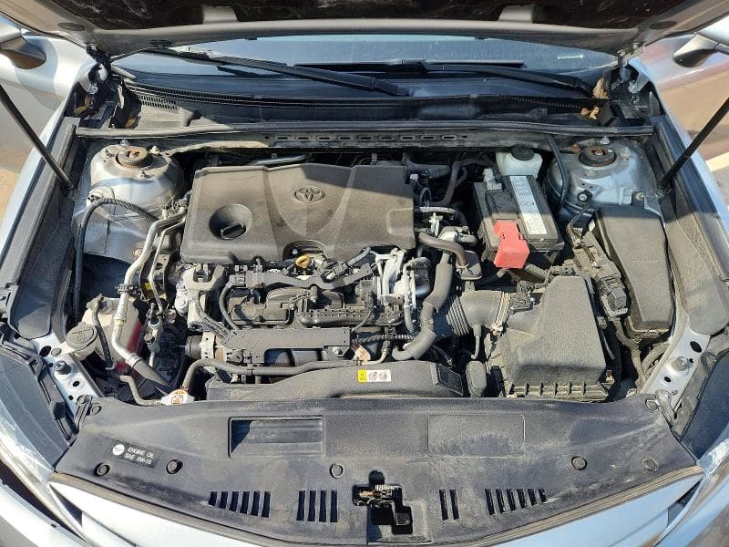 2019 TOYOTA CAMRY LE 11