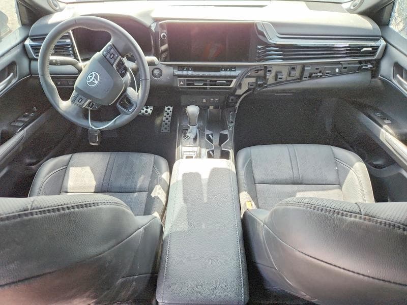 2025 TOYOTA CAMRY XSE 8