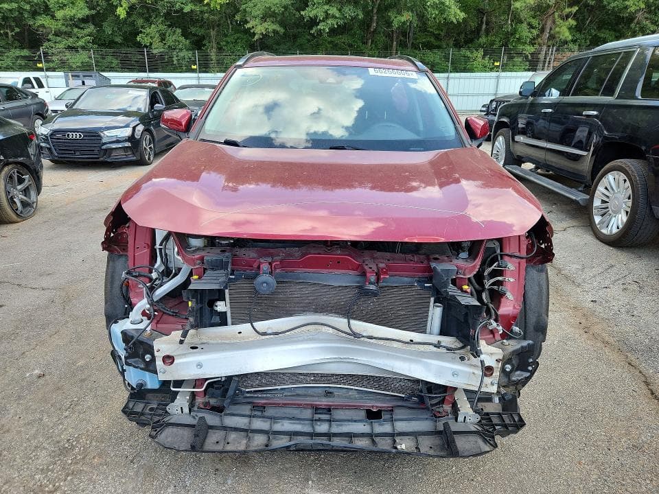 2019 TOYOTA RAV4 XLE 5