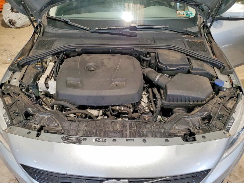 2017 VOLVO S60 DYNAMIC 11