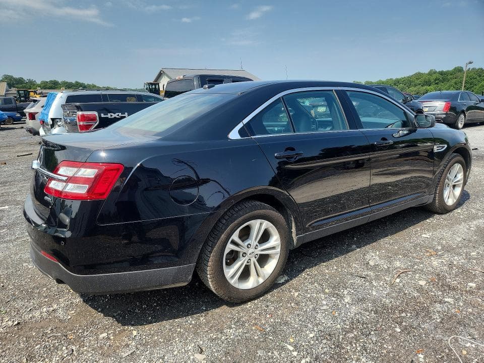 2018 FORD TAURUS SEL 3