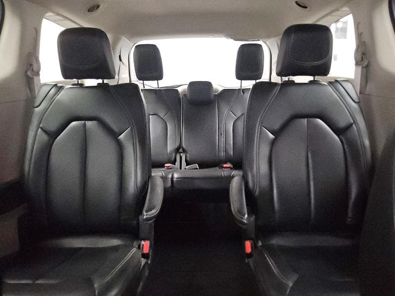 2023 CHRYSLER PACIFICA TOURING L 10