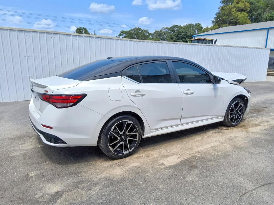 2025 NISSAN SENTRA SR 3