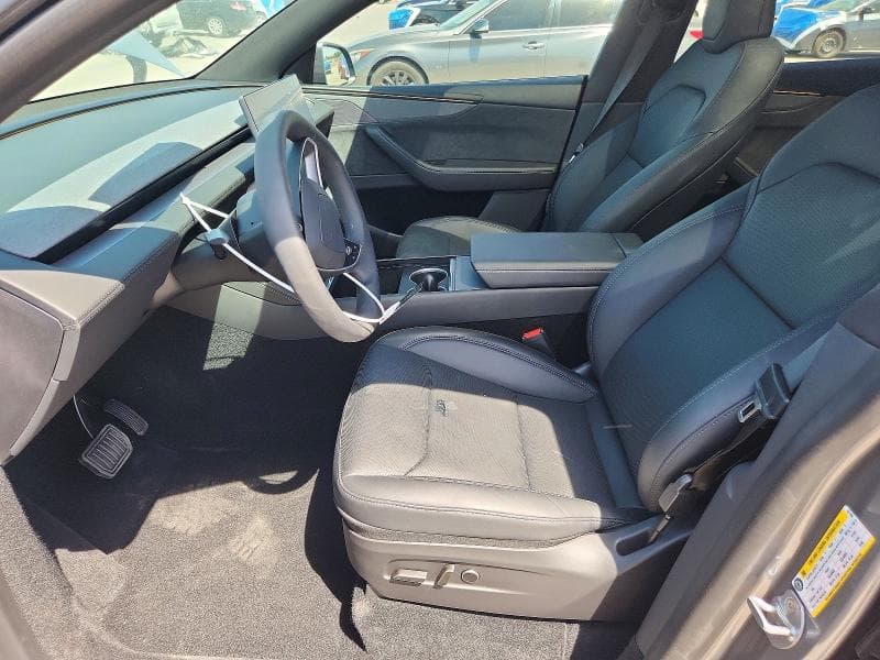 2026 TESLA MODEL Y 7