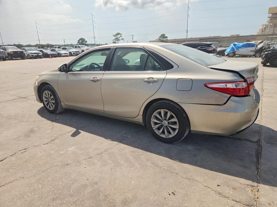2017 TOYOTA CAMRY LE 2