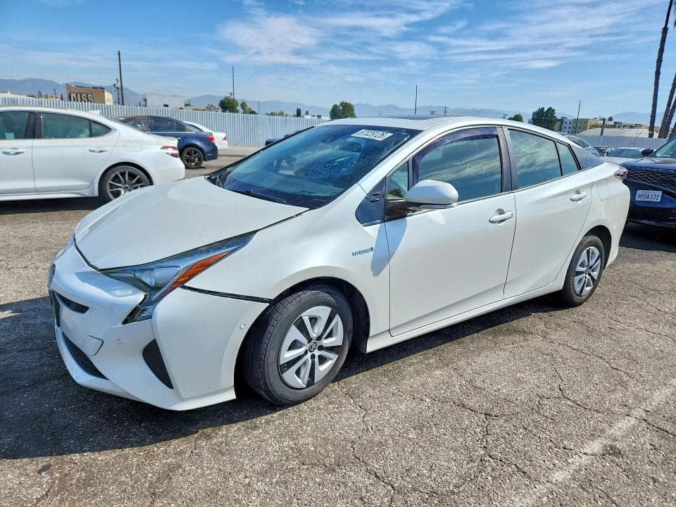 2018 TOYOTA PRIUS THREE - 1