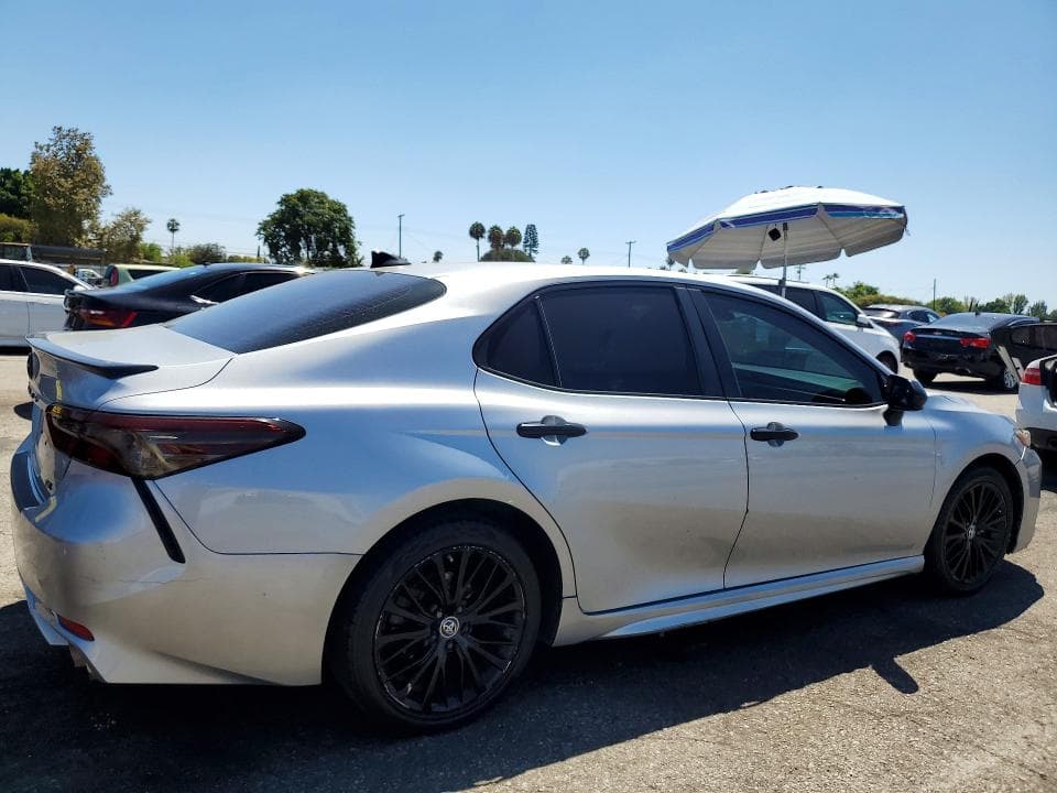 2019 TOYOTA CAMRY SE 3