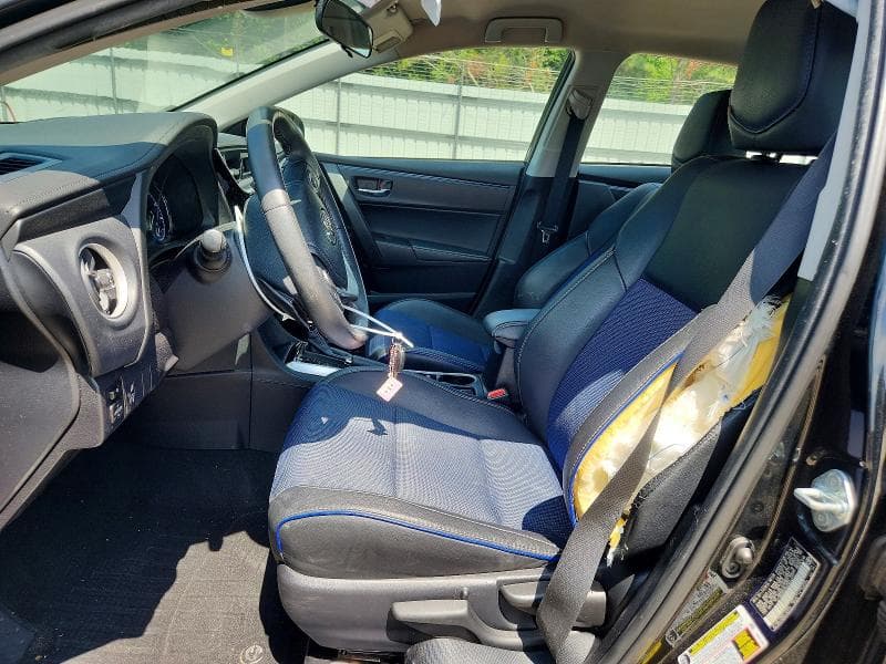 2017 TOYOTA COROLLA SE 7