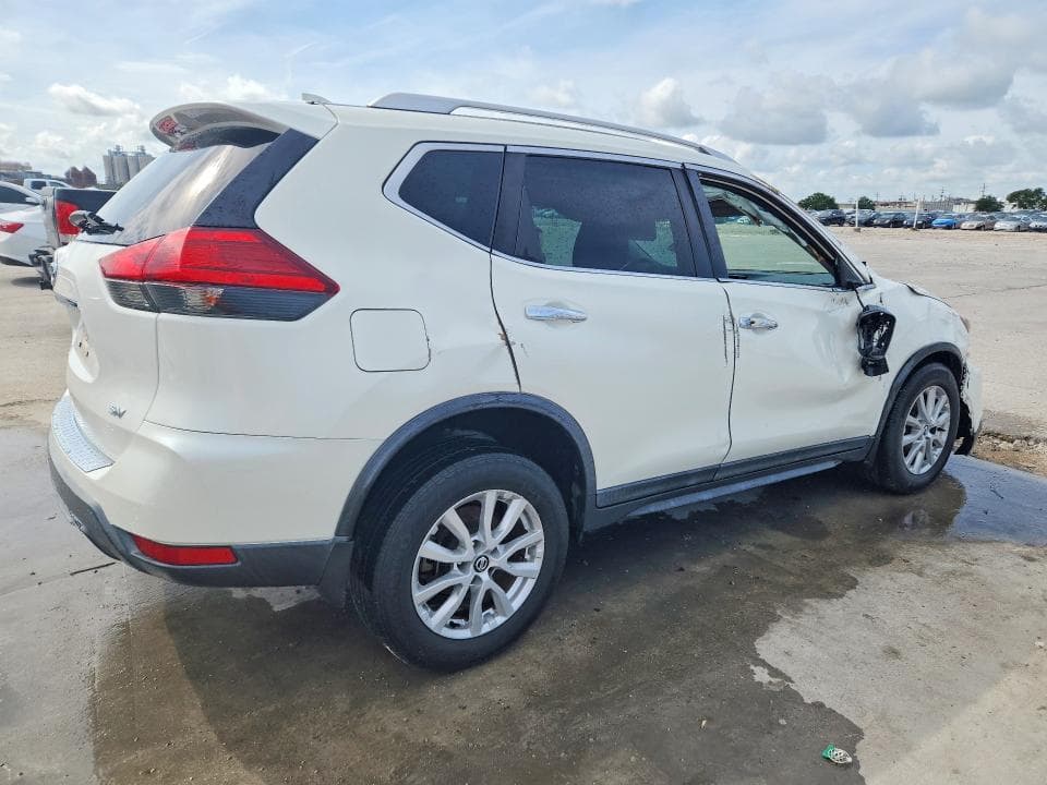 2017 NISSAN ROGUE SV 3