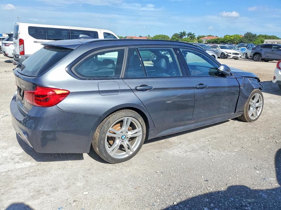 2017 BMW 330 XI 3