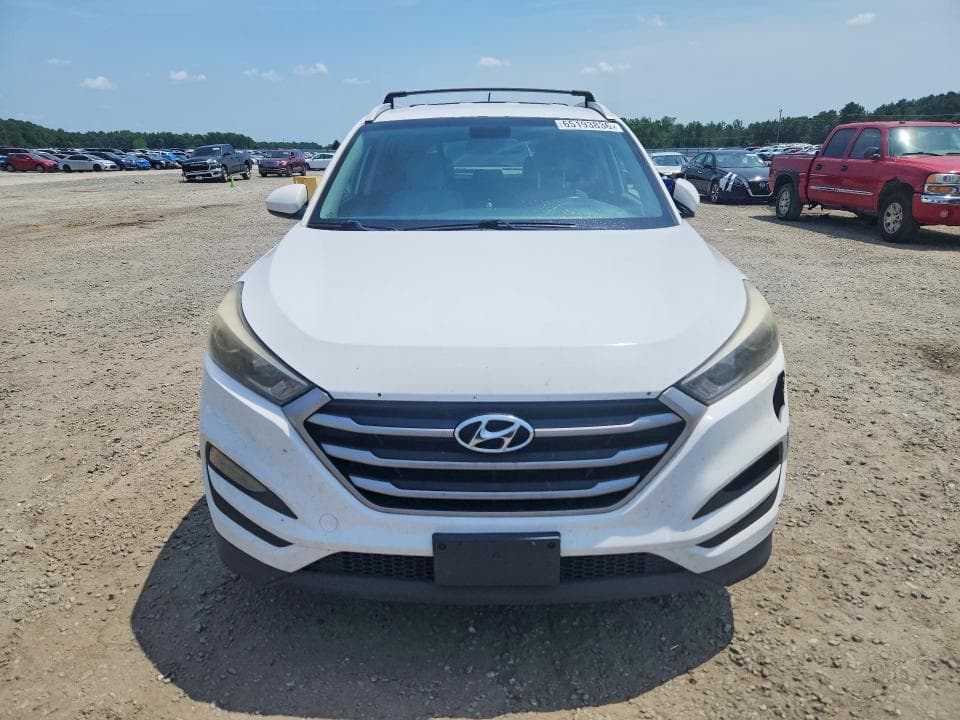 2017 HYUNDAI TUCSON SE 5