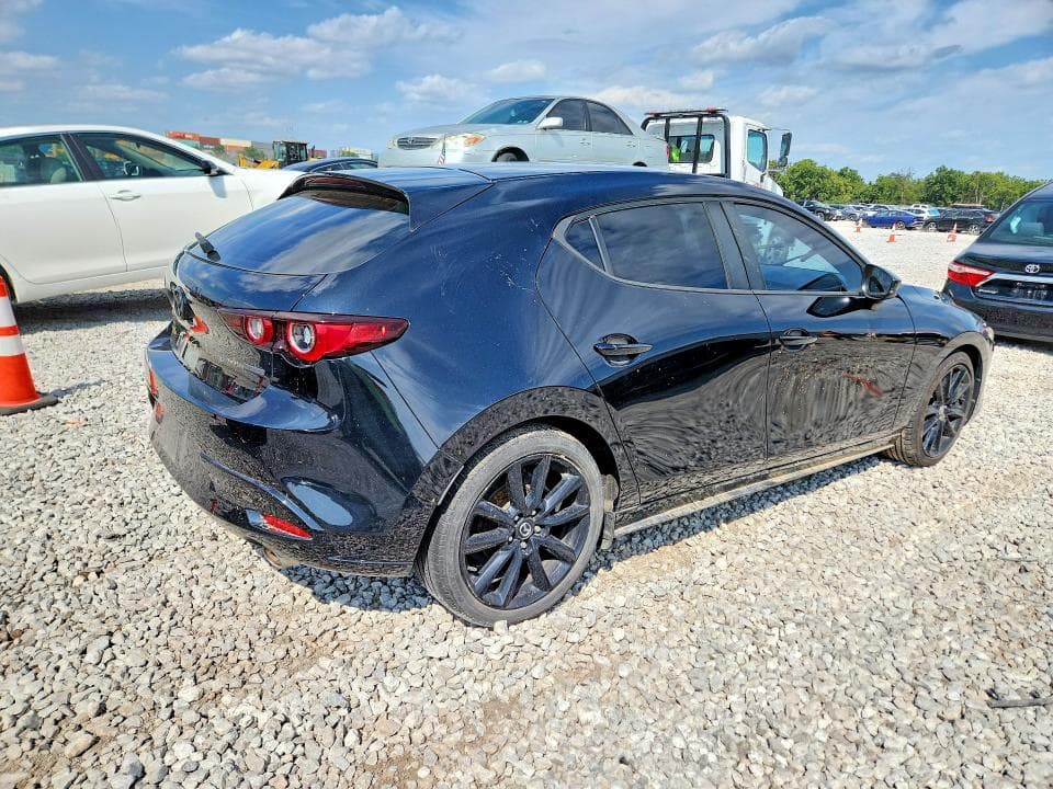 2022 MAZDA 3 SELECT 3