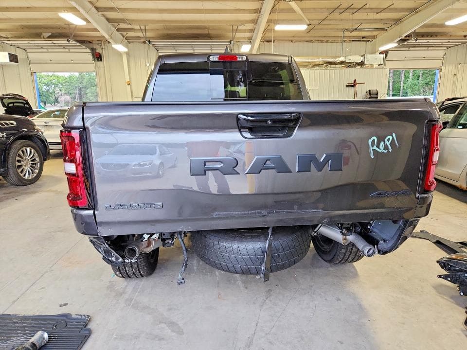 2026 RAM 1500 LARAMIE 6