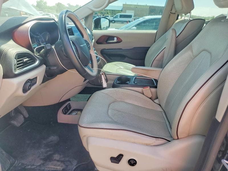 2017 CHRYSLER PACIFICA LIMITED 7