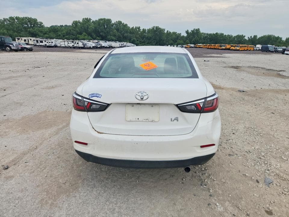 2018 TOYOTA YARIS IA BASE 6