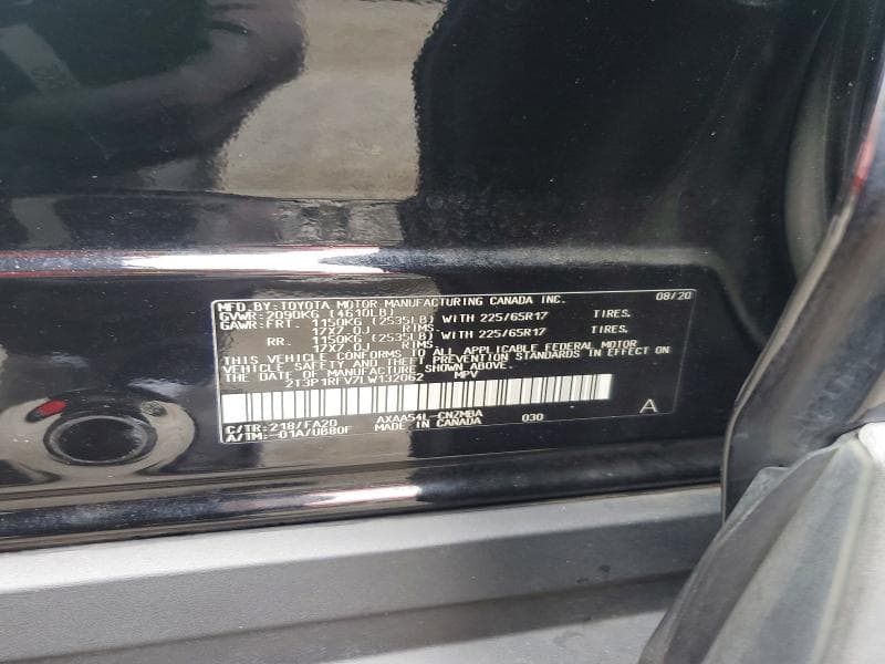 2020 TOYOTA RAV4 XLE 13