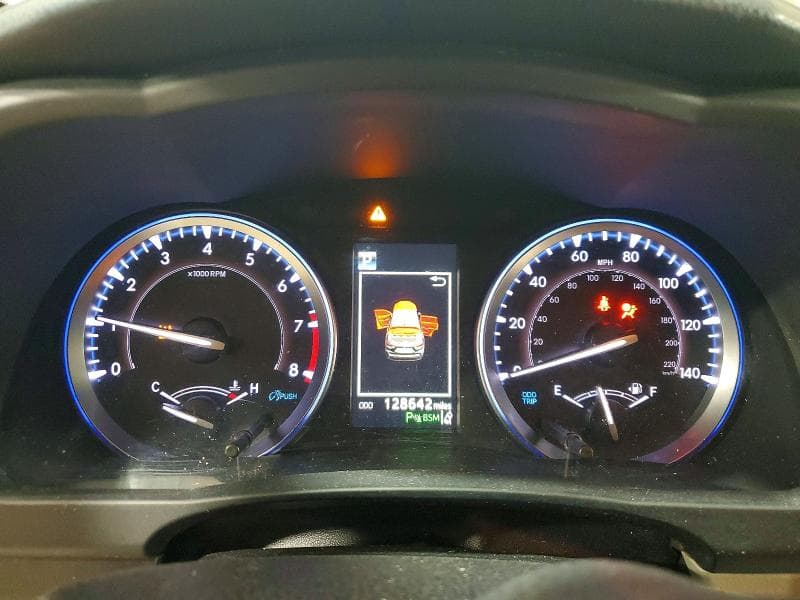 2019 TOYOTA HIGHLANDER LIMITED PLATINUM 9