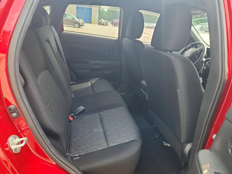 2021 MITSUBISHI OUTLANDER SPORT ES 11