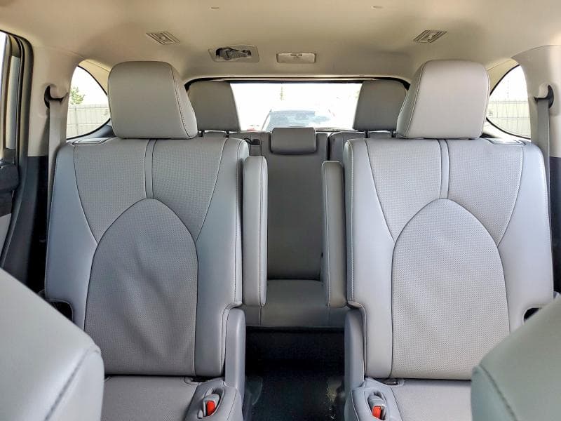 2022 TOYOTA HIGHLANDER 10