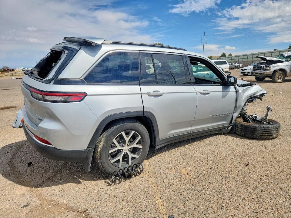 2025 JEEP GRAND CHEROKEE LIMITED 3