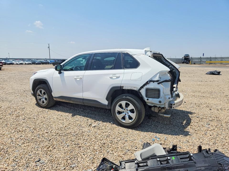 2022 TOYOTA RAV4 LE 2