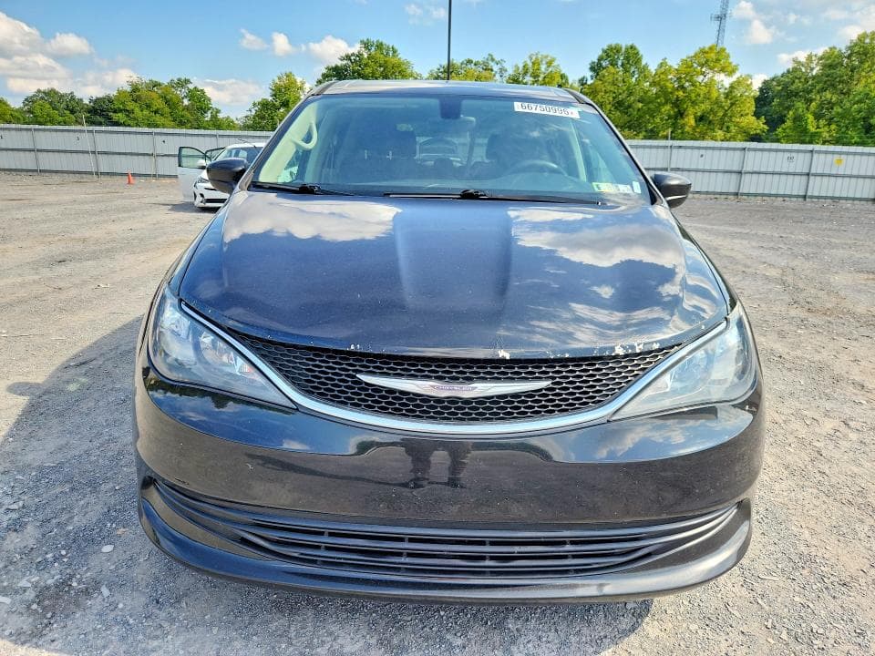 2017 CHRYSLER PACIFICA TOURING 5