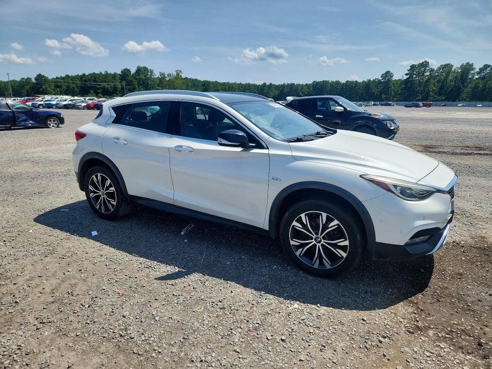 2018 INFINITI QX30 PREMIUM 4