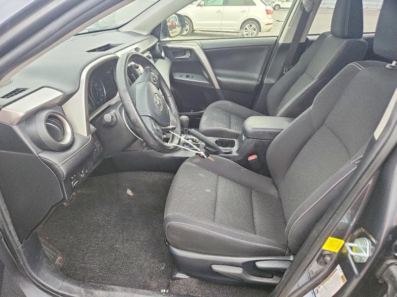2017 TOYOTA RAV4 XLE 7