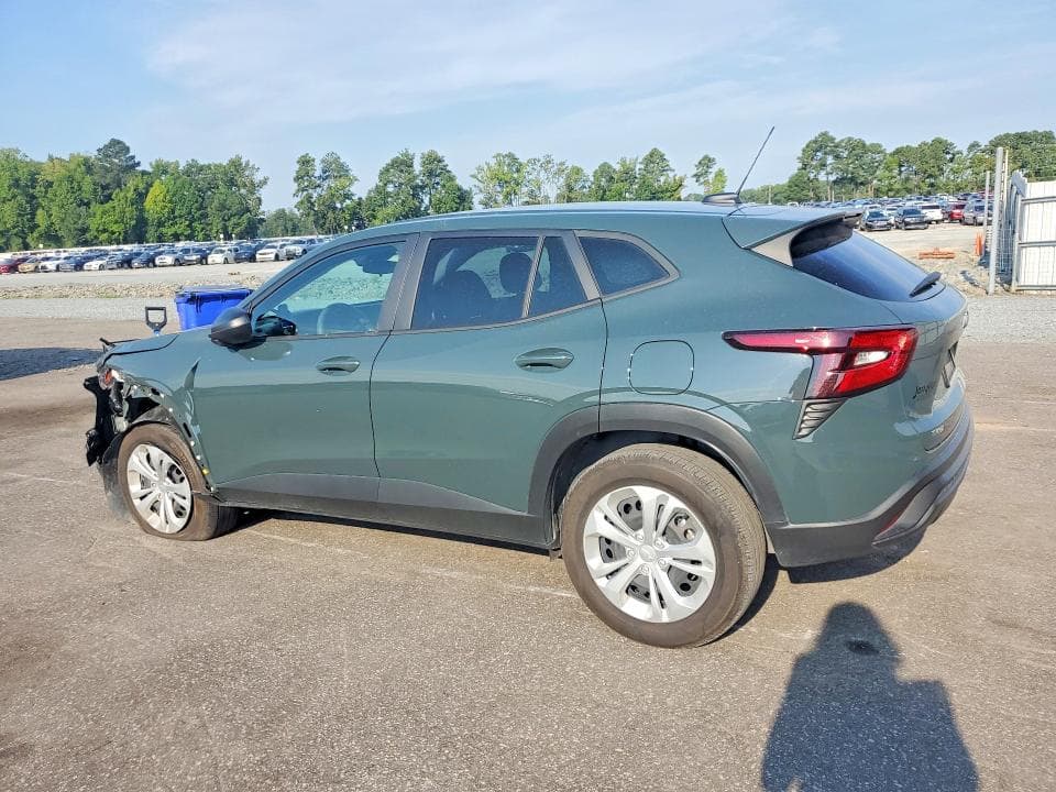2025 CHEVROLET TRAX LS 2