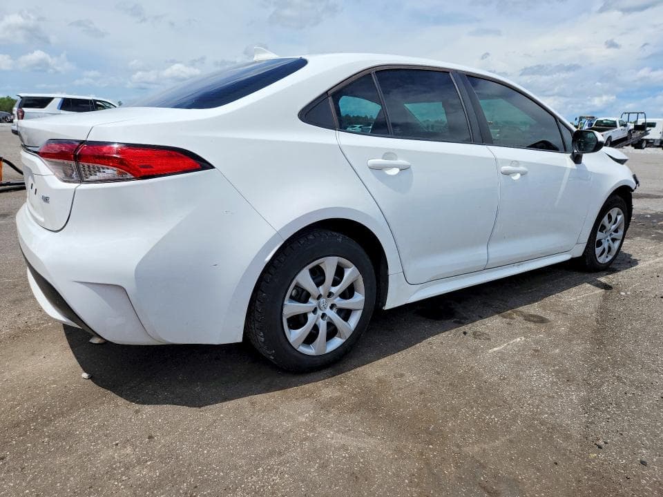 2022 TOYOTA COROLLA LE 3