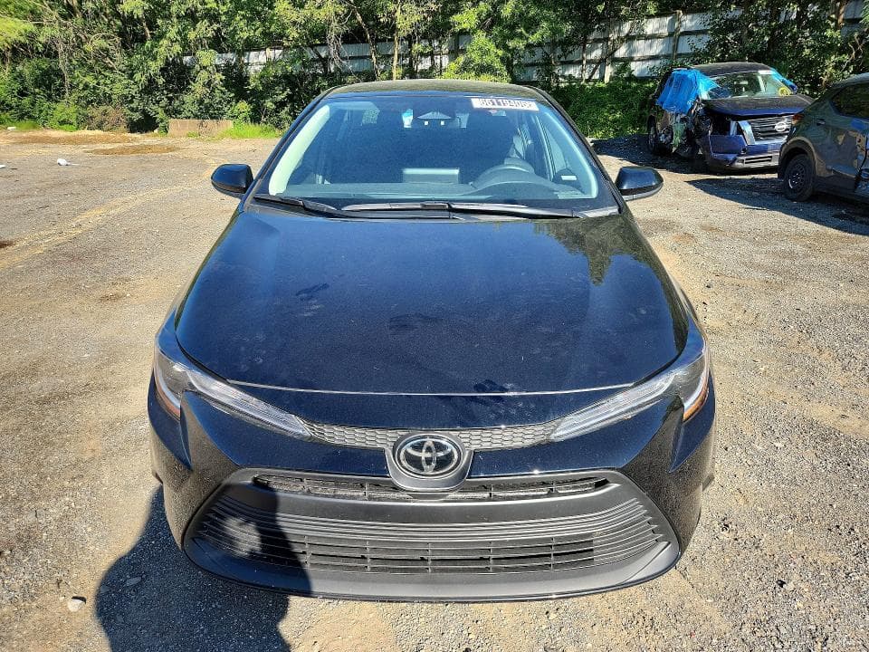 2026 TOYOTA COROLLA LE 5