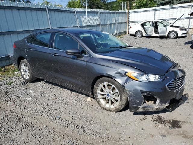 2020 FORD FUSION SE 4