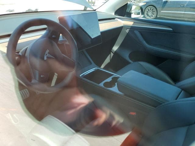 2023 TESLA MODEL Y 8
