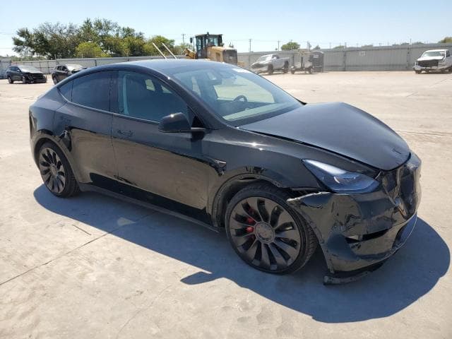 2023 TESLA MODEL Y 4