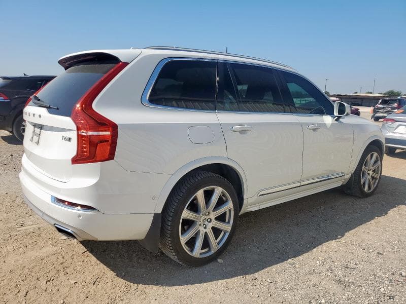 2017 VOLVO XC90 T6 3