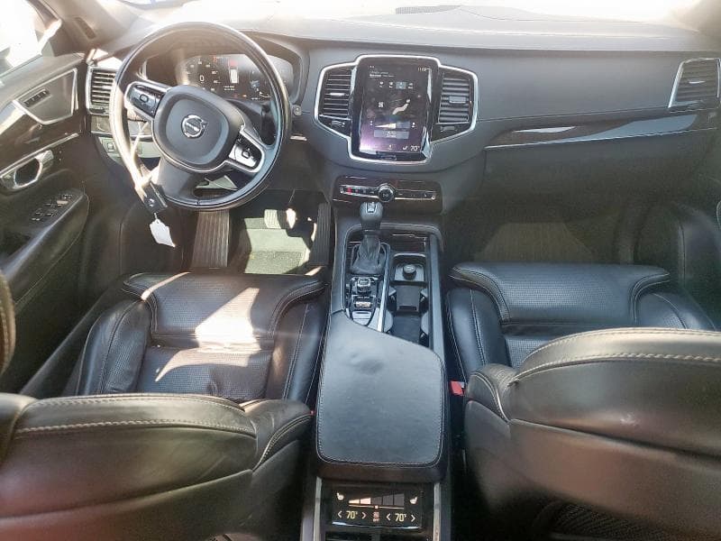 2017 VOLVO XC90 T6 8