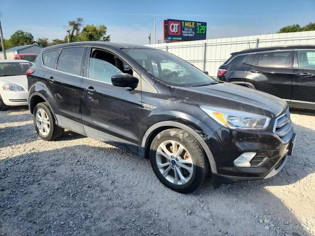 2019 FORD ESCAPE SE 4