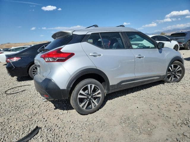 2019 NISSAN KICKS SR 3