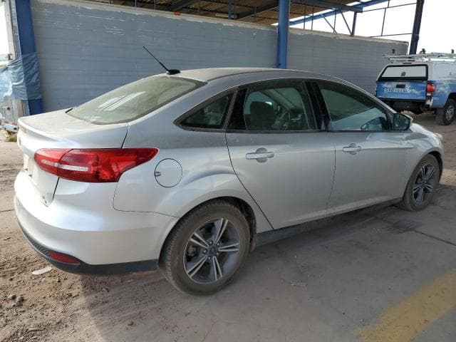 2017 FORD FOCUS SE 3