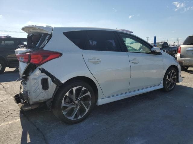 2018 TOYOTA COROLLA IM 3