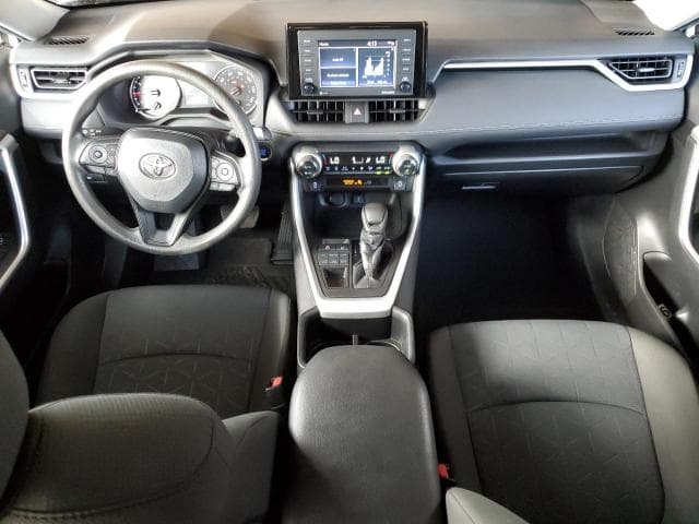 2022 TOYOTA RAV4 XLE 8