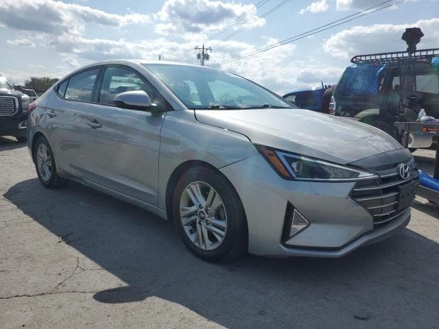 2020 HYUNDAI ELANTRA SEL 4
